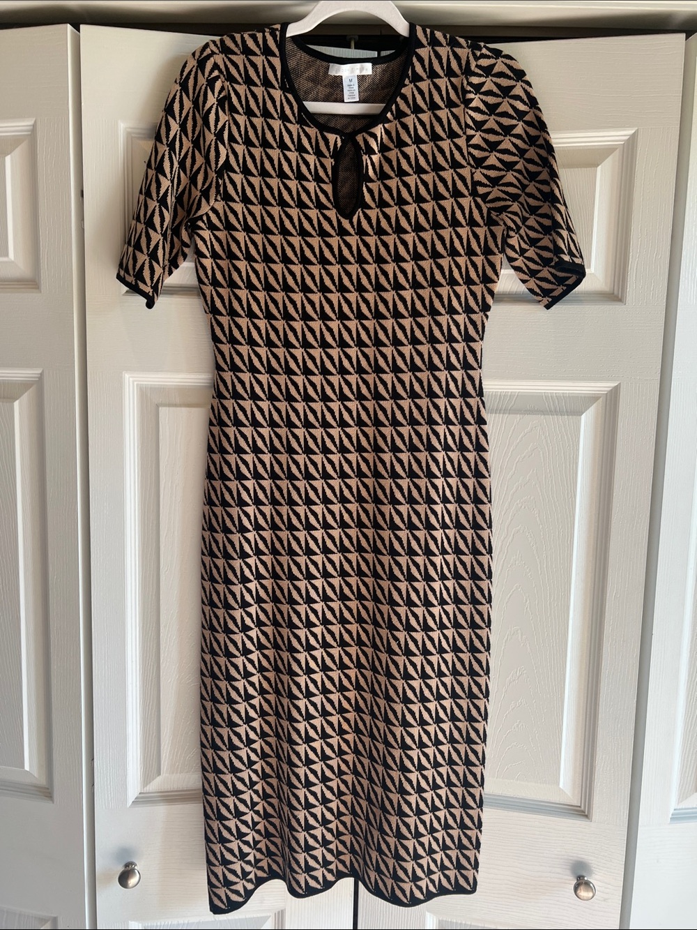 London Times Black and Tan Geometric Midi Dress
